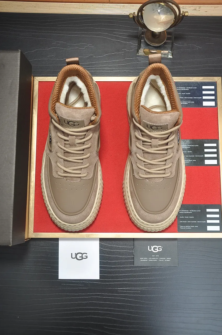 Men's shoes 💰640💶 [UGG] (full wool lining) top-end high-quality fur-in-one warm snow boots from Australia's warm luxury brand men's shoes, UGG-5877 official website synchronized, made of imported cowhide, carefully sewn...Imported rubber foam outsole (comfortable, soft, wear-resistant) The quality is really great...Exquisite workmanship, you can't put it down at first sight, available in sizes 39-44